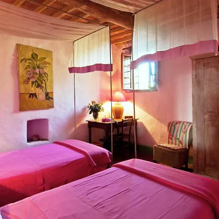 Villa Sleeps 8 Wifi Ciciana