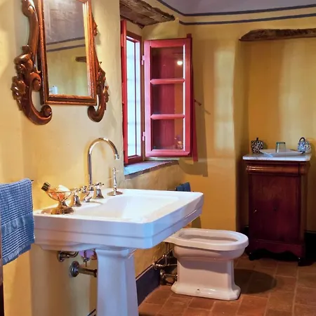 Villa Sleeps 8 Wifi