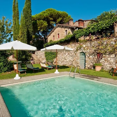 Sleeps 8 Wifi Villa *