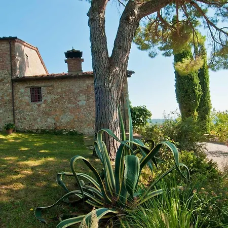 Sleeps 8 Wifi Villa